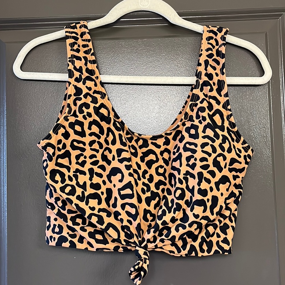 Coral Reef Swim leopard print traveler top